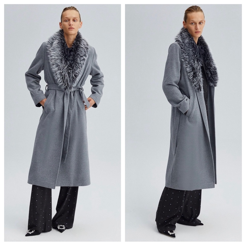 25 Salon Designer Privé Fleece Coat With Faux Fur
